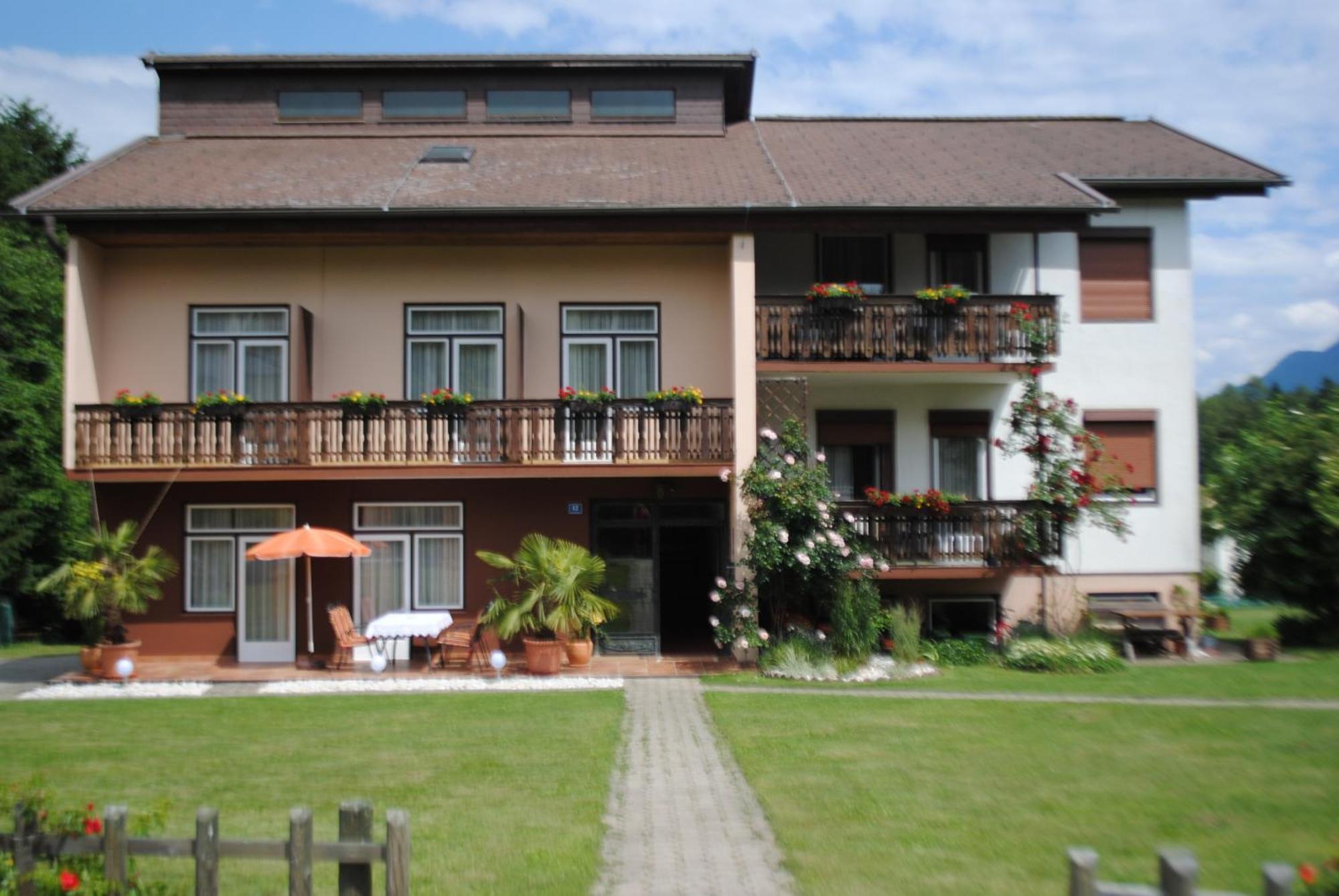 Ferienhaus Michor Latschach ober dem Faakersee Eksteriør bilde